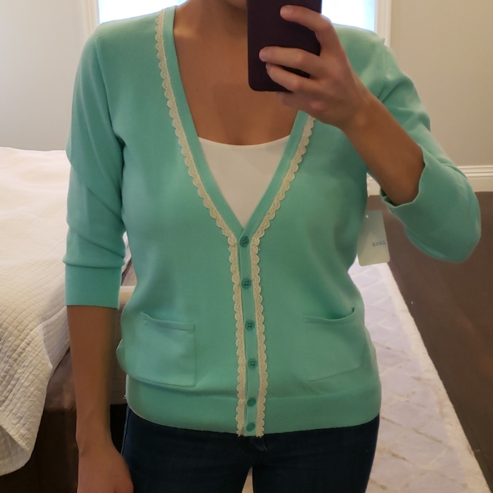 NWT WOMEN'S TURQUOISE AND LACE CARDIGAN